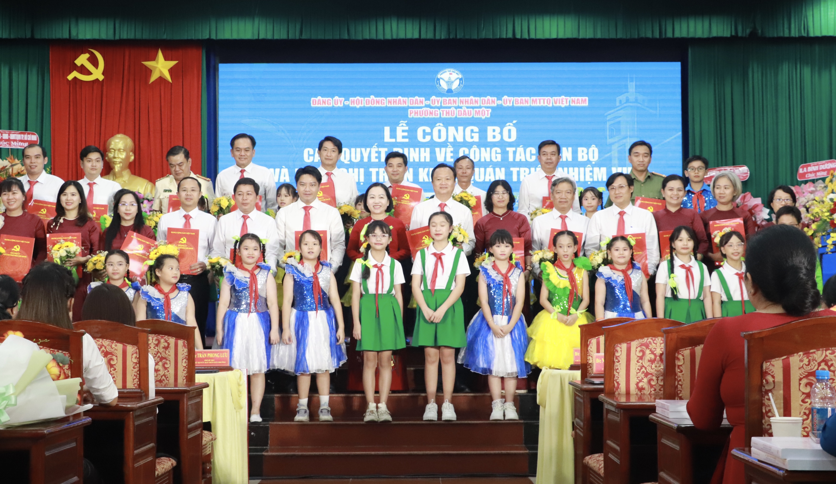 Le cong bo phuong TDM-1.jpg