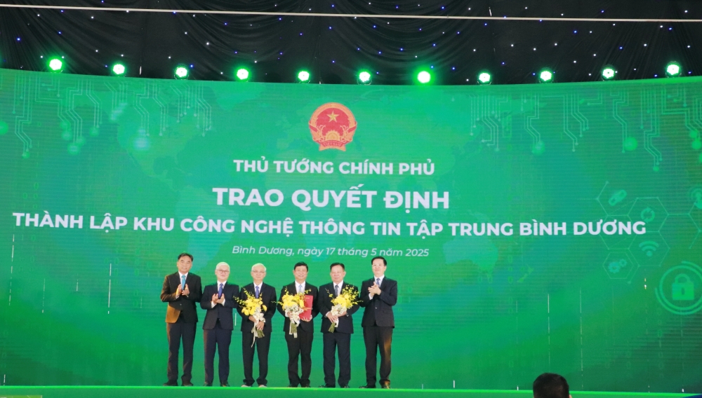 Le dong tho KCN Cay Truong, KCN Bau Bang mo rong-9.JPG