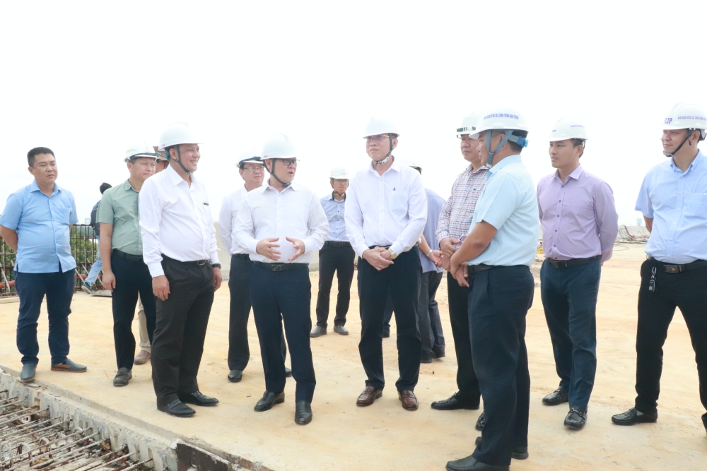 Le hop long cay Binh Goi-4.JPG