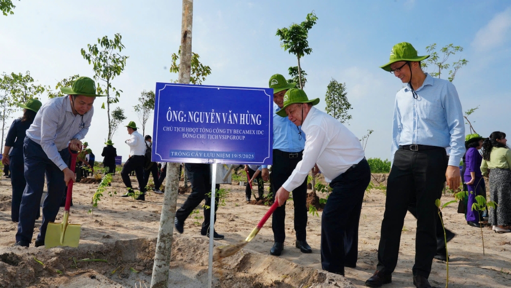 Le phat dong trong cay 2025-10.jpg