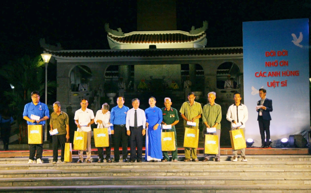 Le thap nen tri an-10.jpg