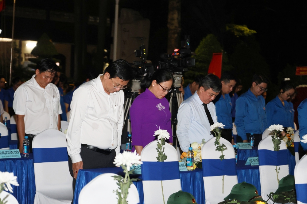 Le thap nen tri an-2.jpg