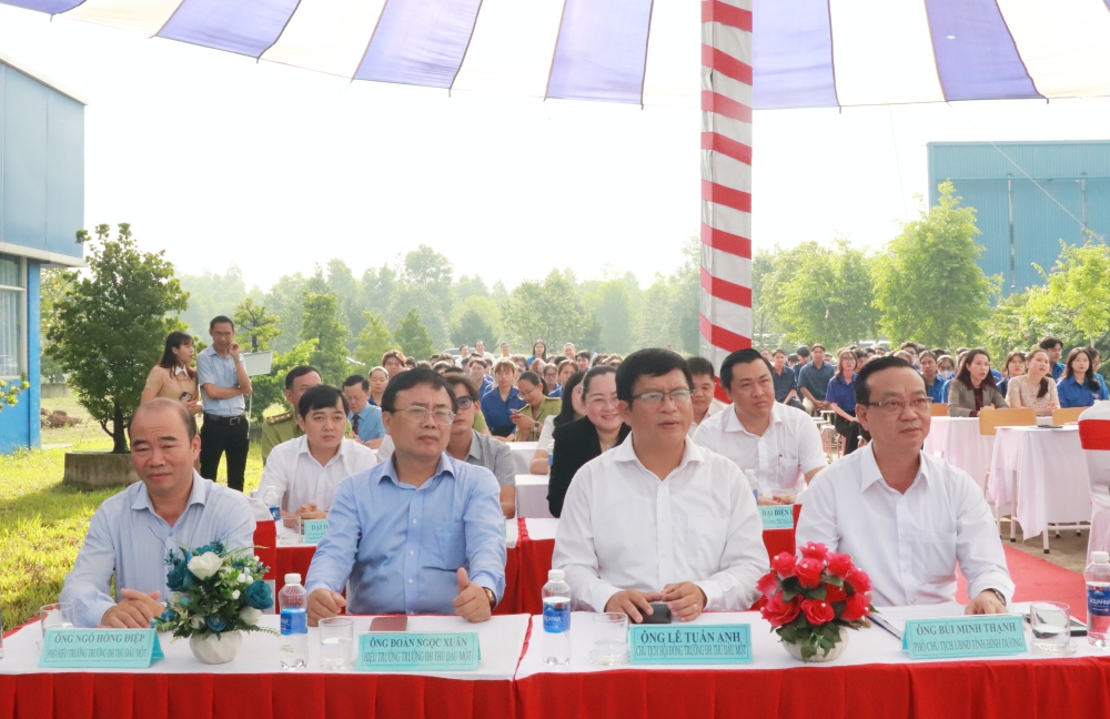 Le trong cay huu nghi VN-TQ-3.JPG