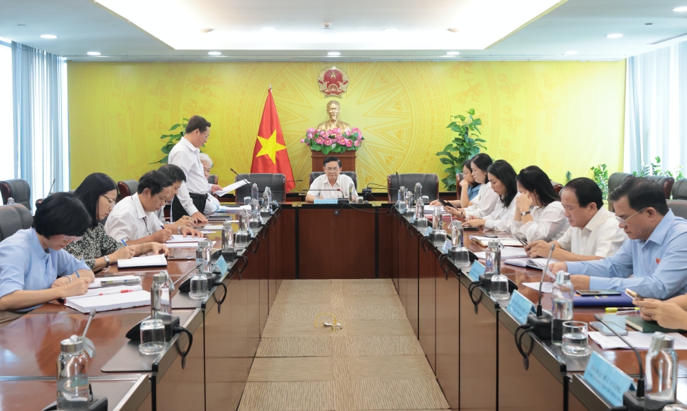 Phien hop Thuong truc HĐND lan thu 37-1.JPG