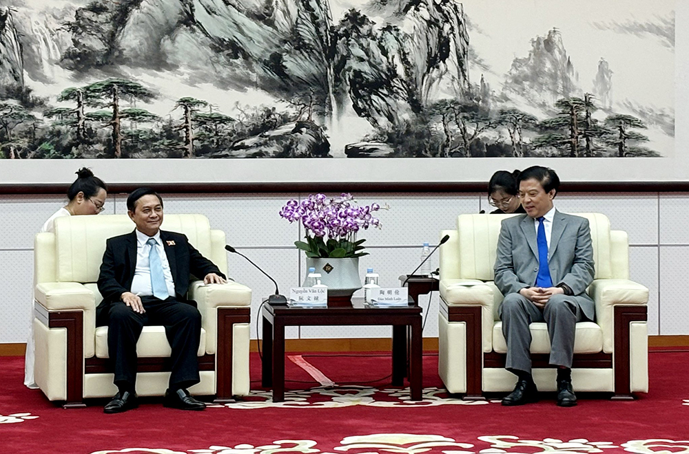 ca46d3b9-7bc9-4d8c-83d0-e0e662a821fc.jpg