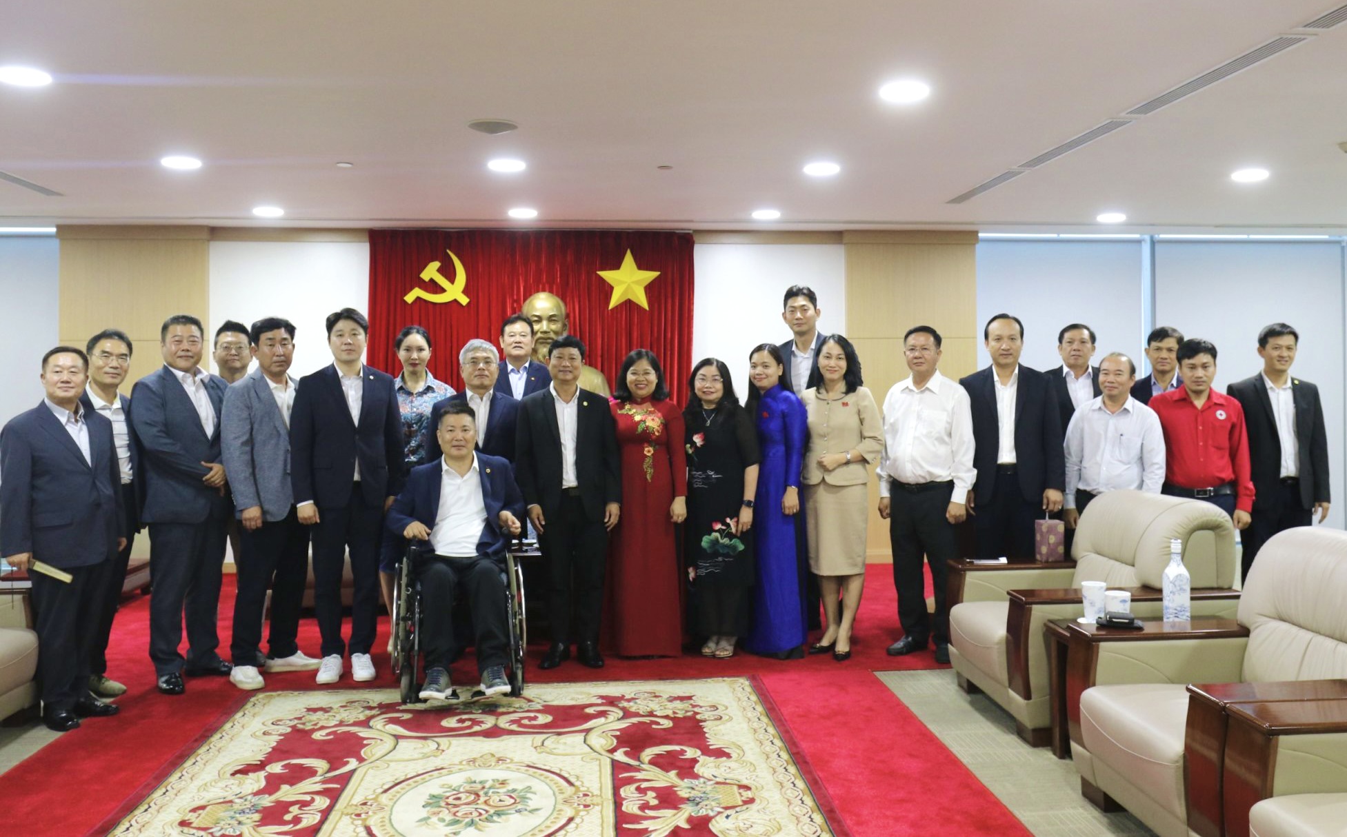 khuyetatHQ 3.jpg