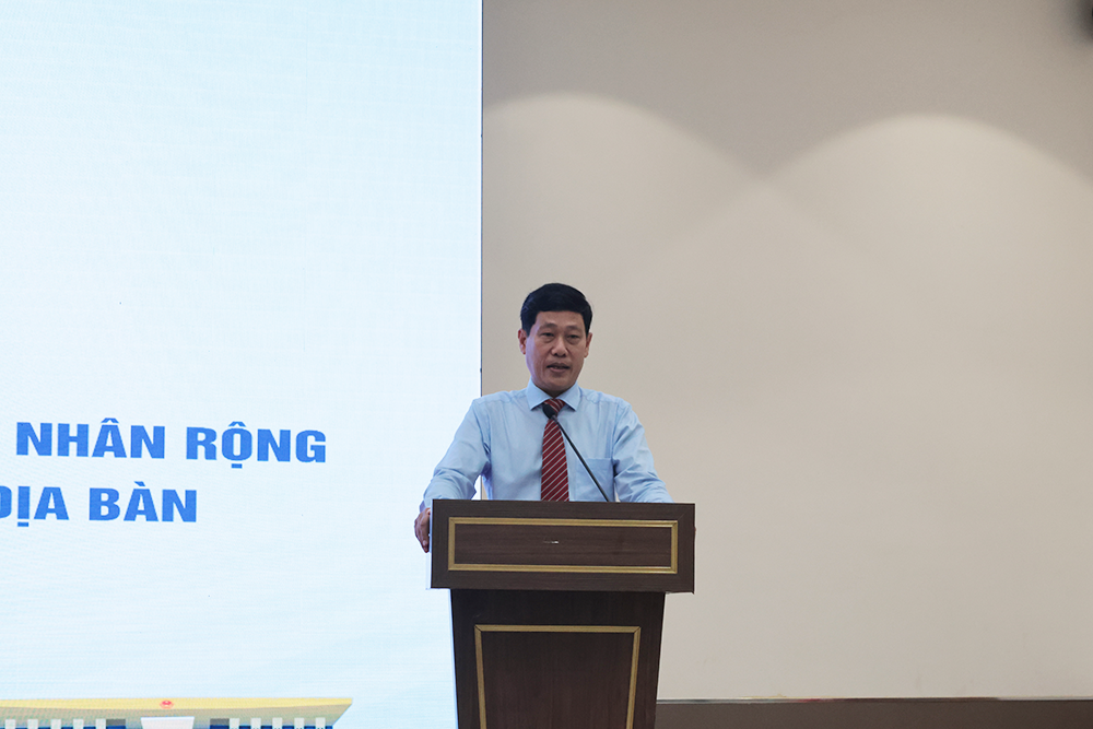 pgd sở y tế phát biểu tại hội nghị clb.png