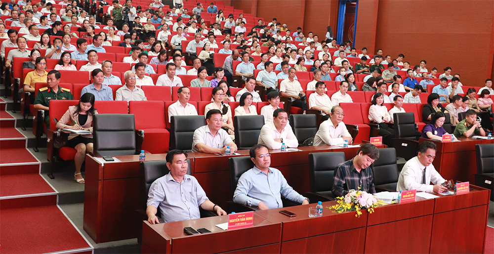 toàn cảnh hội nghị tôn giao bd 2.png