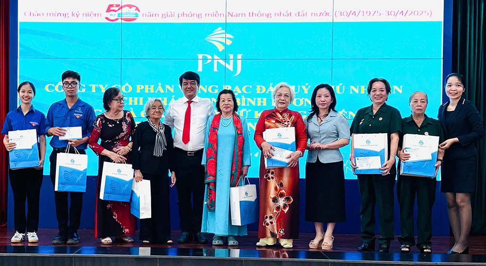 trao qua pn cac thoi ky.jpg