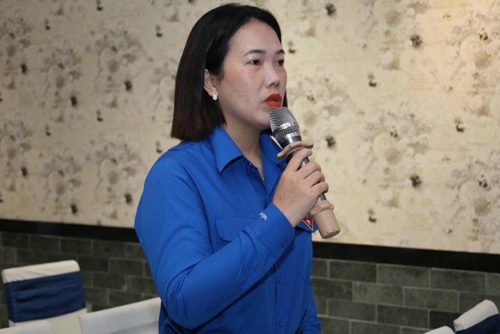 Hop mat can bo lam cong tac tuyen truyen, giao duc cua Doan-4.jpg